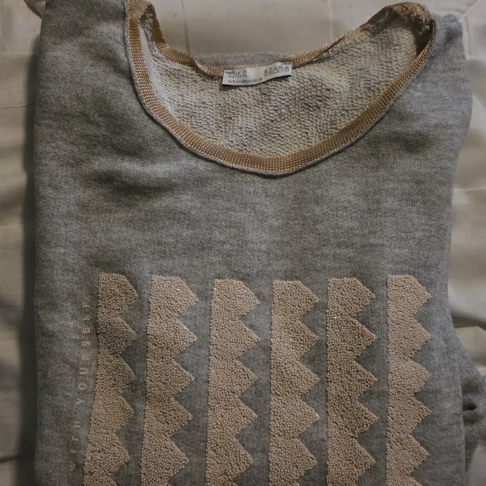 Zara Gray Top with Gold Trim Size Medium - Picture 7 of 7